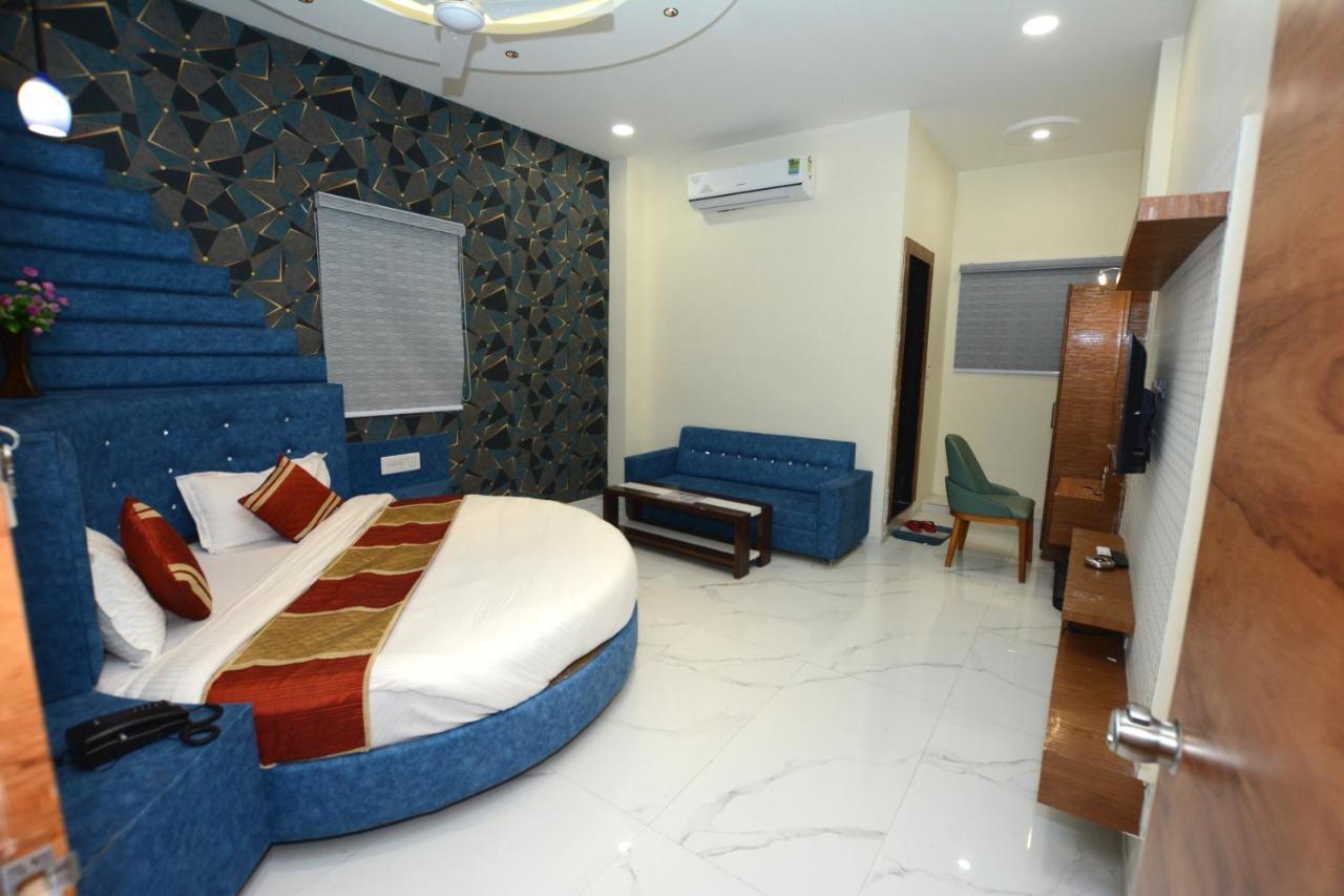 Hotel Villa Inn Ананд Экстерьер фото