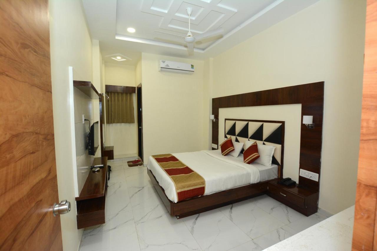 Hotel Villa Inn Ананд Экстерьер фото