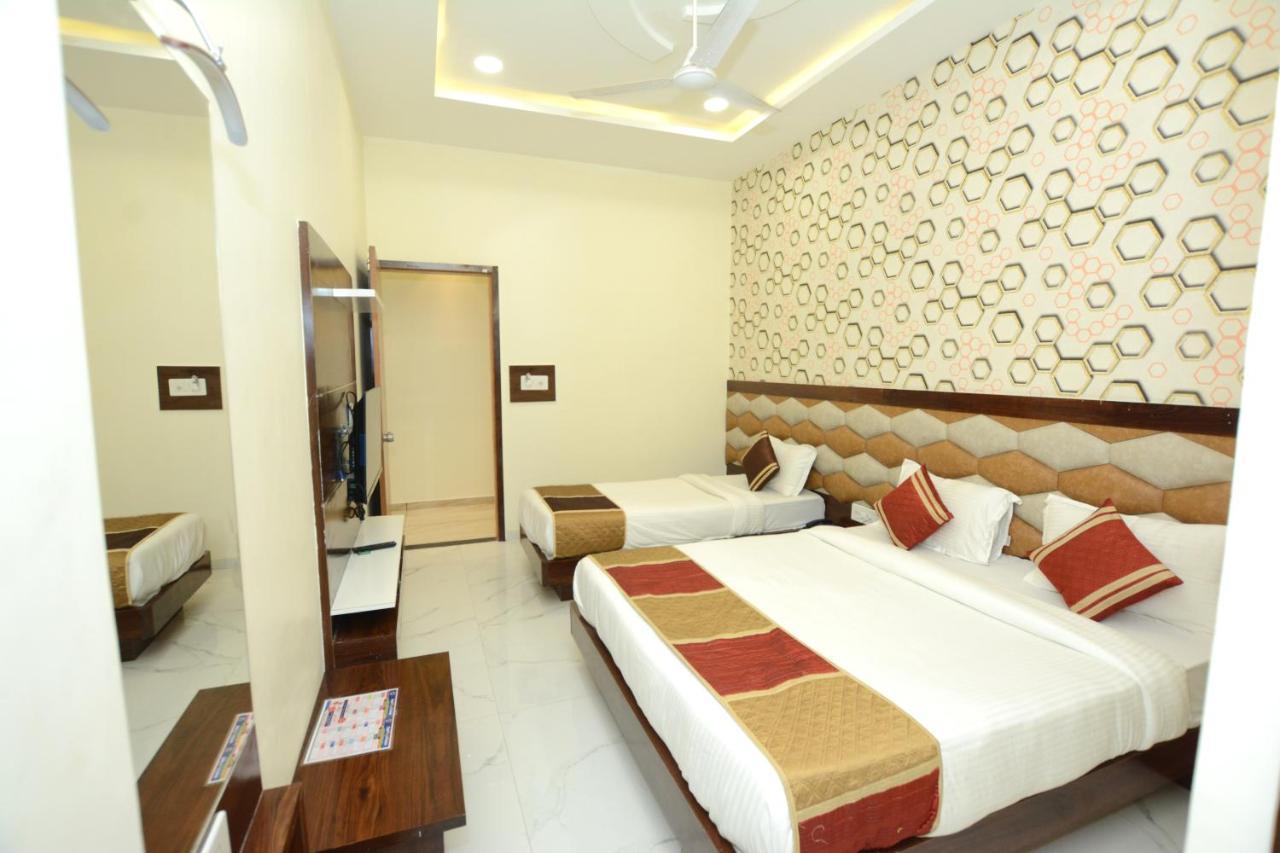 Hotel Villa Inn Ананд Экстерьер фото